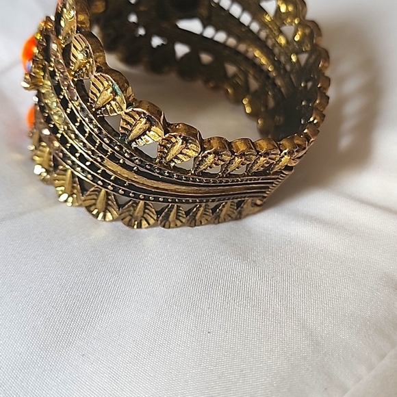 Armcuff fashion bracelet - Picture 3 of 4